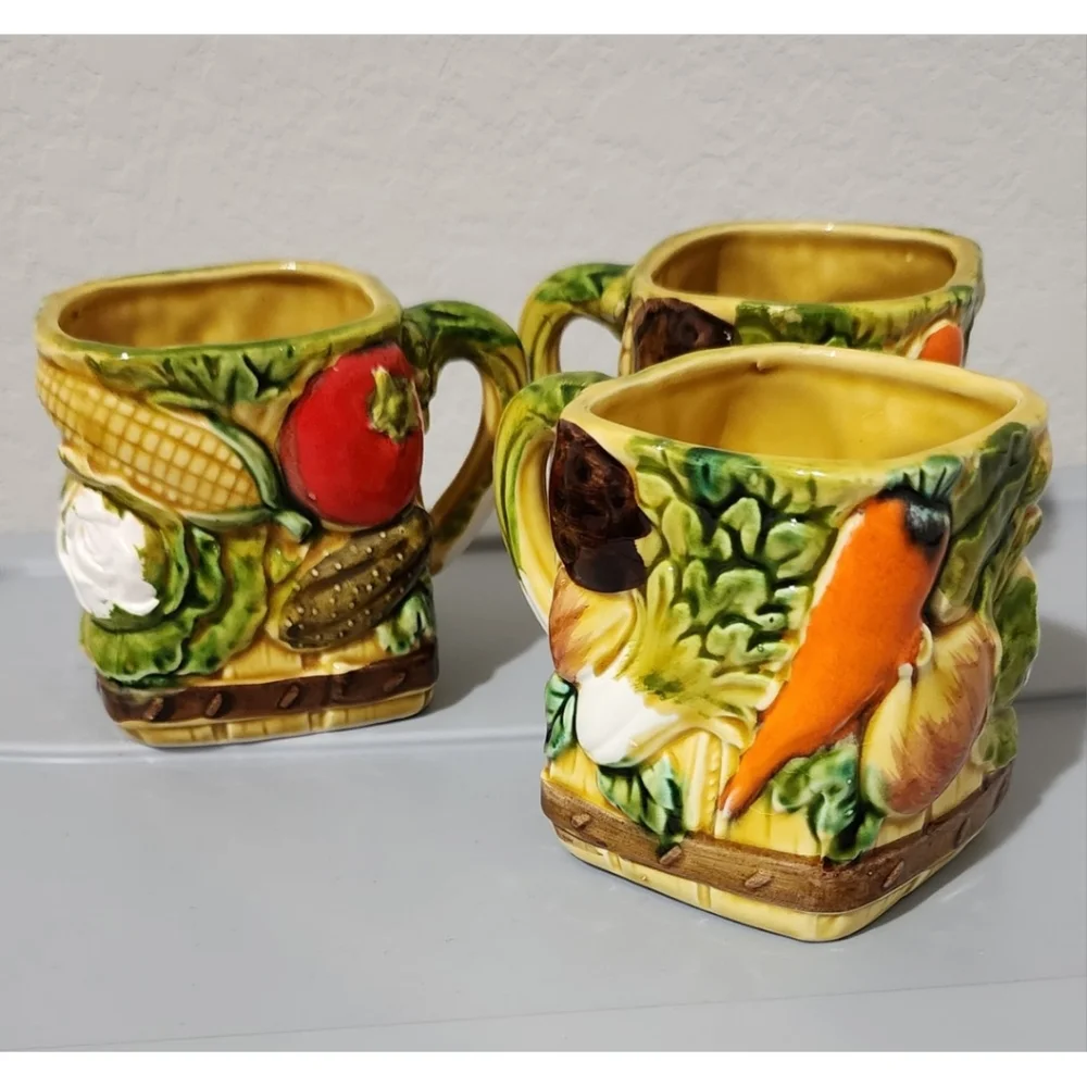 New Trends vintage set coffee cups mugs 3d vegetables square Japan - Picture 1 of 3